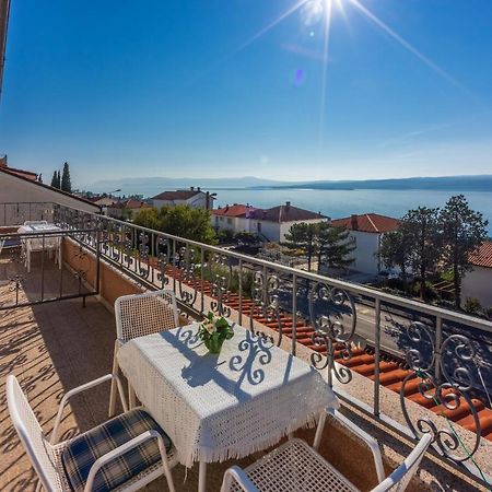 Apartman Ellen 3 Crikvenica Bagian luar foto