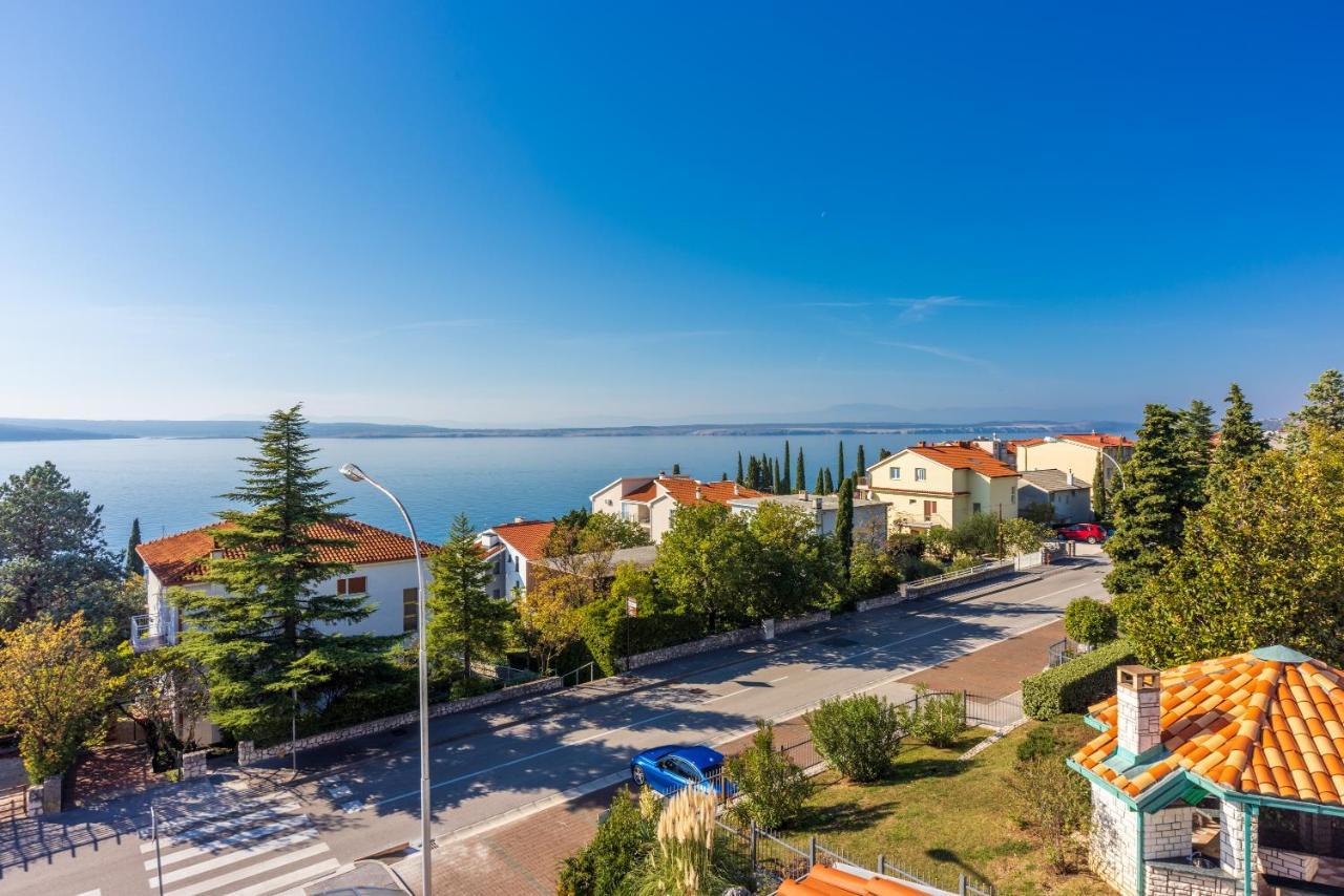 Apartman Ellen 3 Crikvenica Bagian luar foto