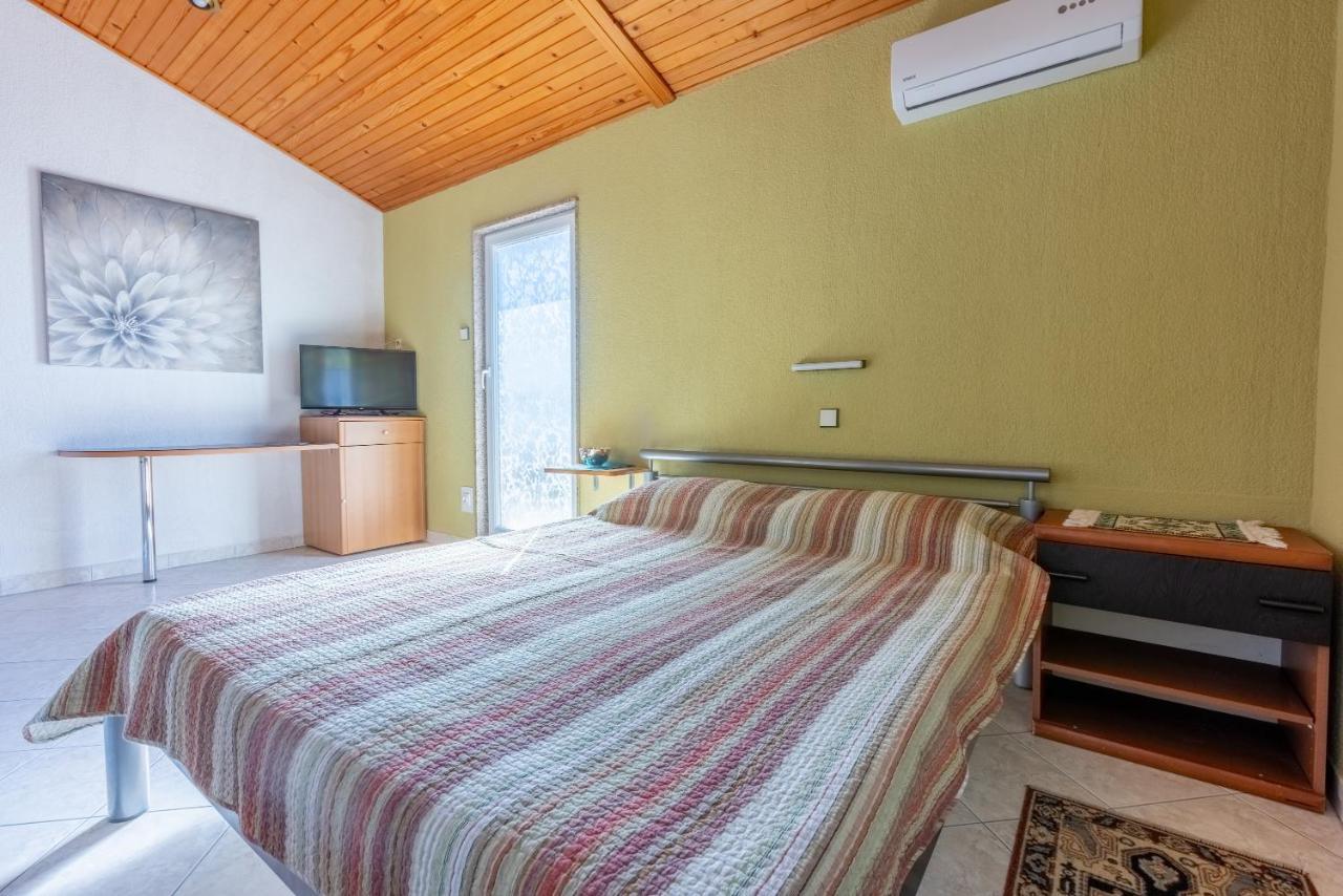 Apartman Ellen 3 Crikvenica Bagian luar foto